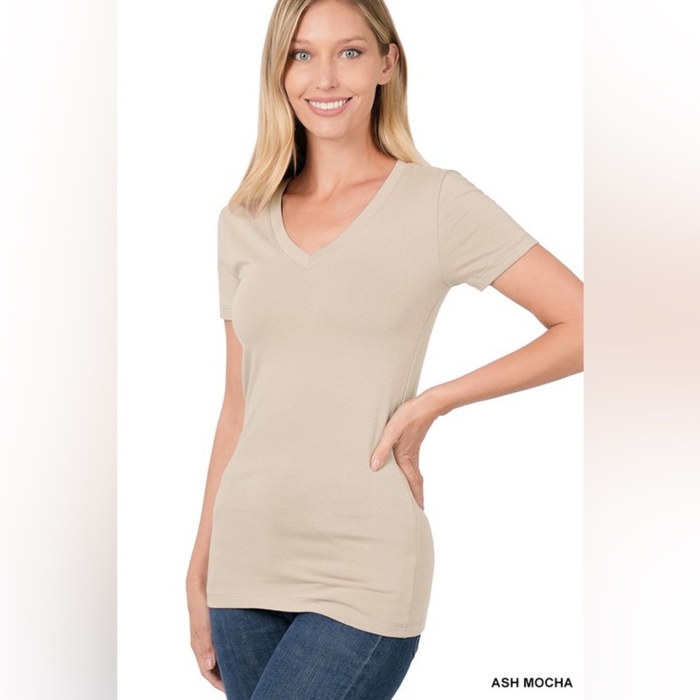 Ash mochaV-neck Tee